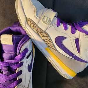 Rare Nike Air Jordan Legacy 312 'Lakers GS Size 2.5